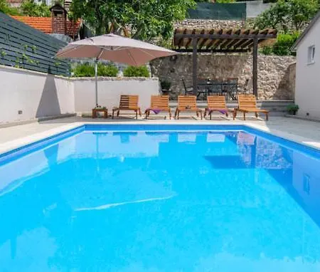 Vila Neda Villa